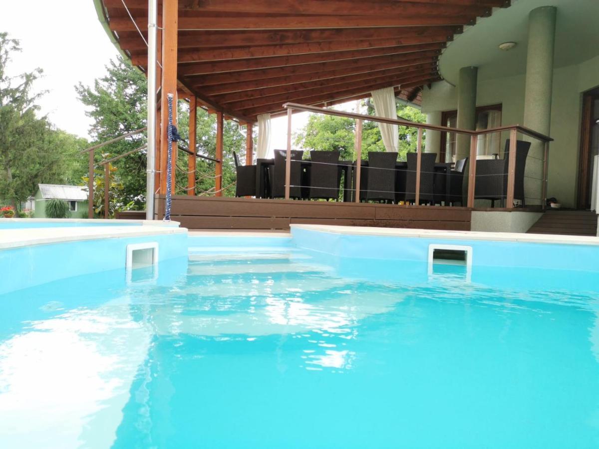 House4U Villa Balatonszemes Luaran gambar