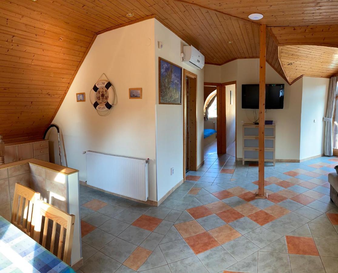 House4U Villa Balatonszemes Luaran gambar