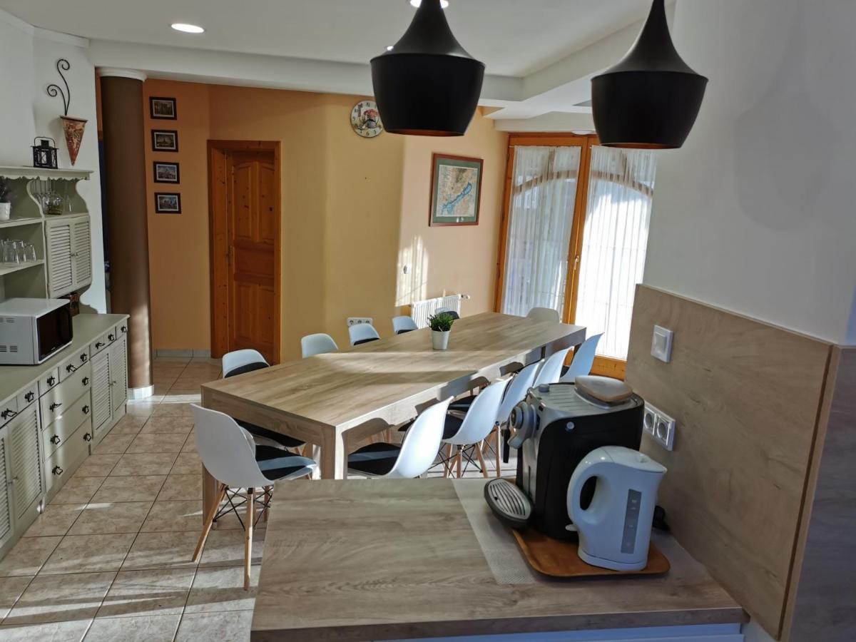 House4U Villa Balatonszemes Luaran gambar